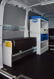 02_Einrichtung von Syncro Deutschland in einem Fiat Scudo für Servicetechniker von Klimaanlagen